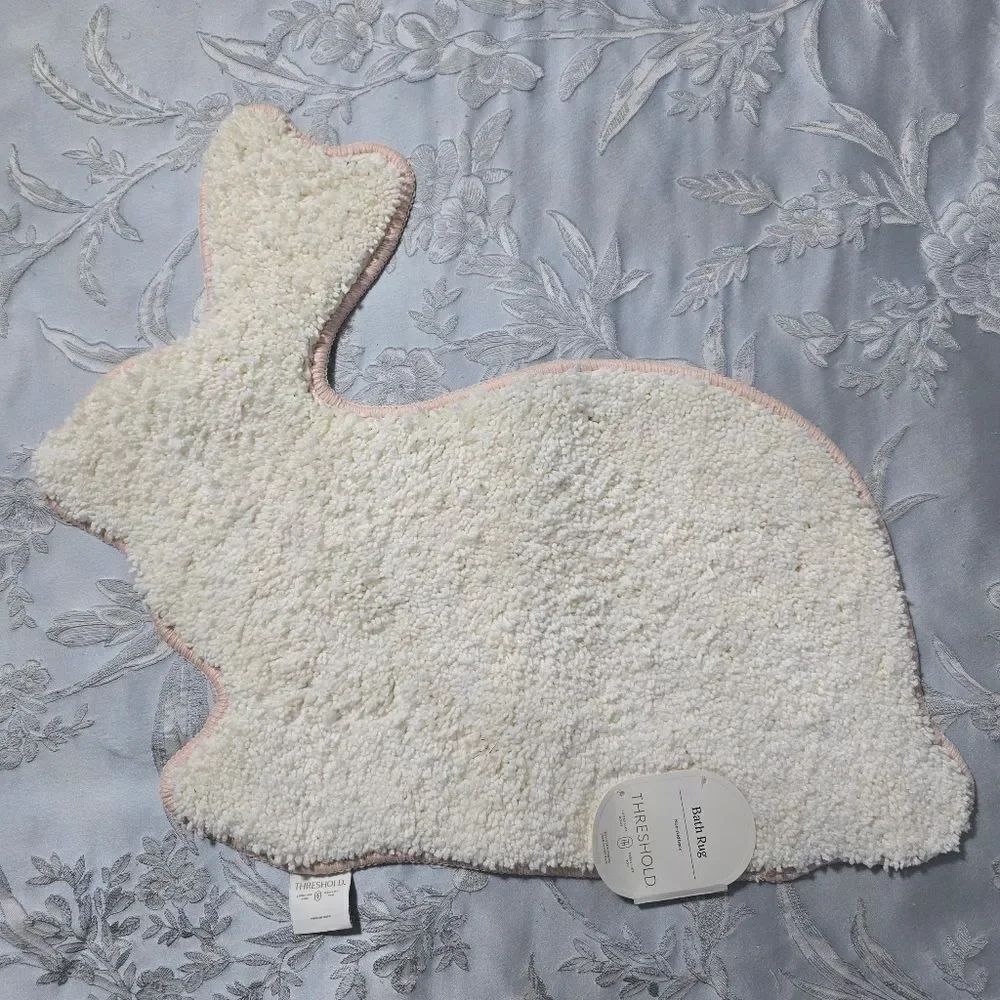 Easter Bunny Shaped Non-Slip Bath Rug White 20" x 24" ~ Target Threshold ~ NEW